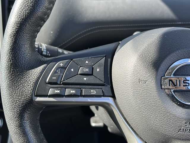 日産 セレナ e－パワー ハイウェイスター V 愛媛県 2019(平31)年 6.2万km ダイヤモンドブラック 純正9インチナビ/Bluetooth/CD/DVD/USB/Blu-ray/アラウンドビューモニター/バックカメラ/プロパイロット/両側パワースライドドア/純正フリップダウンモニター/前席シートヒーター/自動パーキングアシスト/電子パーキング/クルーズコントロール/純正フロアマット/純正15インチAW/コーナーセンサー/オートLEDヘッドライト/フォグランプ/保証書/取扱説明書