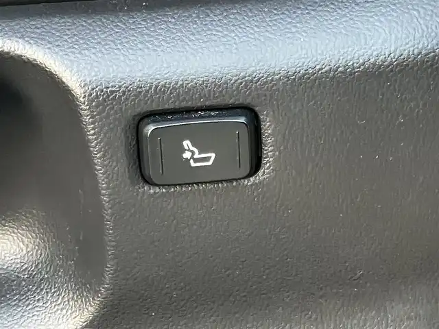 トヨタ Ｃ－ＨＲ G－T モード ネロ セーフティプラス 山口県 2023(令5)年 2.7万km プラチナホワイトパールマイカ 純正ナビ＆全方位モニター/純正LEDオートライト/純正LEDフォグランプ/純正18インチアルミ/スマートキー/エンジンプッシュスタート/フロントシートヒーター/レーダークルーズコントロール/プリクラッシュセーフティ/レーンキープアシスト/ブラインドスポットモニター