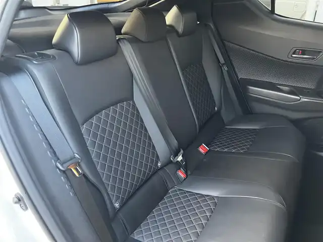 トヨタ Ｃ－ＨＲ G－T モード ネロ セーフティプラス 山口県 2023(令5)年 2.7万km プラチナホワイトパールマイカ 純正ナビ＆全方位モニター/純正LEDオートライト/純正LEDフォグランプ/純正18インチアルミ/スマートキー/エンジンプッシュスタート/フロントシートヒーター/レーダークルーズコントロール/プリクラッシュセーフティ/レーンキープアシスト/ブラインドスポットモニター