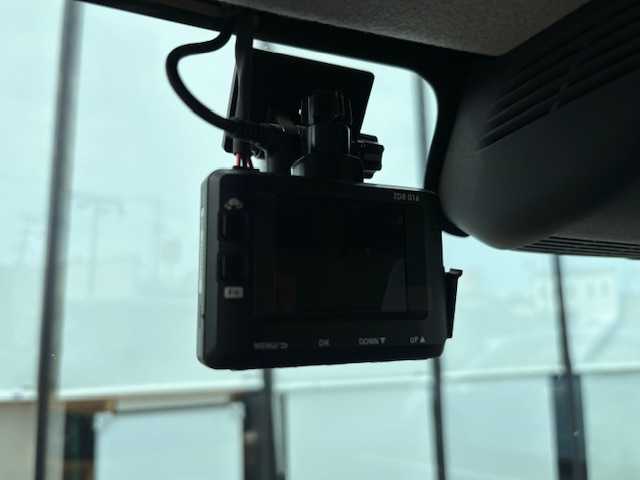 スズキ スペーシア ギア HYBRID XZターボ 宮城県 2021(令3)年 8.1万km アクティブイエロー/ガンメタリック2トーン 登録時走行距離８０５８４ｋｍ/両側パワースライドドア/バックカメラ/社外ナビ/・フルセグ/・Bluetooth/・CD/DVD/・AM/FM/・CD/DVD/衝突被害軽減機能/クルーズコントロール/レーンキープアシスト/パドルシフト/ウインカーミラー/アイドリングストップ/プッシュスタート/スマートキー/ビルトインＥＴＣ/ドライブレコーダー前後/シートヒーター/オートライト/純正アルミホイール