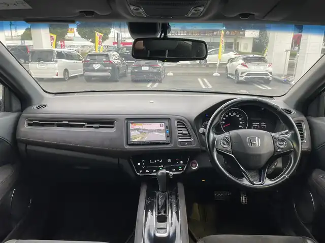 ホンダ ヴェゼル 埼玉県 2017(平29)年 7.8万km クリスタルブラックパール ・純正ディーラーナビ/・バックカメラ　/・クルーズコントロール/・パドルシフト/・ハーフレザー/・純正アルミホイール/・ETC