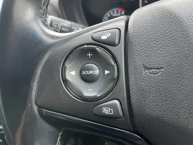 ホンダ ヴェゼル 埼玉県 2017(平29)年 7.8万km クリスタルブラックパール ・純正ディーラーナビ/・バックカメラ　/・クルーズコントロール/・パドルシフト/・ハーフレザー/・純正アルミホイール/・ETC