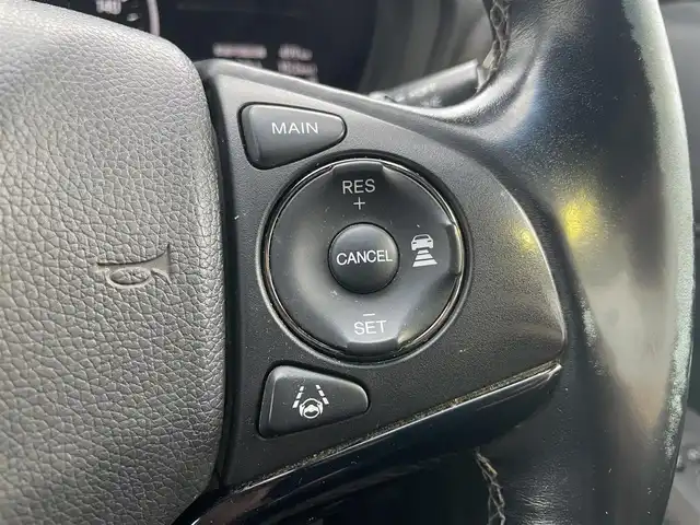 ホンダ ヴェゼル 埼玉県 2017(平29)年 7.8万km クリスタルブラックパール ・純正ディーラーナビ/・バックカメラ　/・クルーズコントロール/・パドルシフト/・ハーフレザー/・純正アルミホイール/・ETC