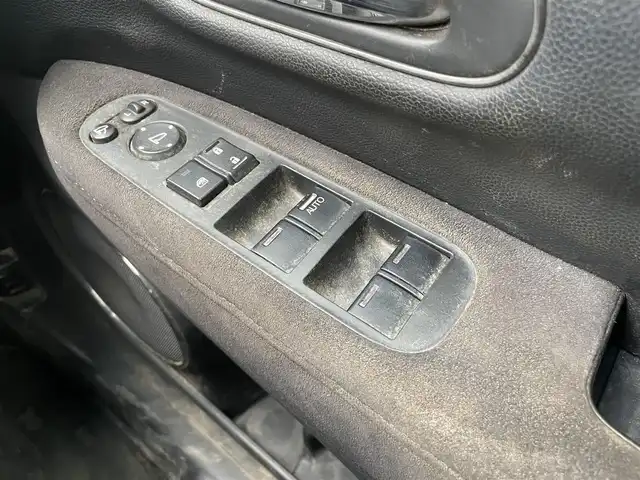 ホンダ ヴェゼル 埼玉県 2017(平29)年 7.8万km クリスタルブラックパール ・純正ディーラーナビ/・バックカメラ　/・クルーズコントロール/・パドルシフト/・ハーフレザー/・純正アルミホイール/・ETC