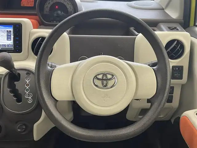 トヨタ スペイド F 宮城県 2014(平26)年 5.7万km シトラスマイカメタリック 4WD/社外ＳＤナビ/（ＦＭ／ＡＭ／ＣＤ／ＤＶＤ／Ｂｌｕｅｔｏｏｔｈ）　/ワンセグテレビ　/片側パワースライドドア　/オート４ＷＤモード　/横滑り防止装置　/フロントワイパーデアイサー　/ライトレベライザー/リモコンキー　/ＥＴＣ　/バックカメラ/ドライブレコーダー（前方）/スタッドレスタイヤスチールホイール付き/（175/65R15）