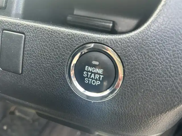 トヨタ ヴォクシー ZS 新潟県 2013(平25)年 17.8万km ブラック メモリナビ/ワンセグテレビ/バックカメラ/ウィンカーミラー/ドアバイザー/プッシュスタート/片側パワースライドドア