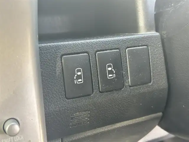 トヨタ ヴォクシー ZS 新潟県 2013(平25)年 17.8万km ブラック メモリナビ/ワンセグテレビ/バックカメラ/ウィンカーミラー/ドアバイザー/プッシュスタート/片側パワースライドドア