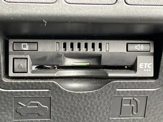 トヨタ ルーミー G－T 千葉県 2017(平29)年 1.9万km ブライトシルバーM 純正メモリナビ/(フルセグTV/BT/CD/FM/AM)/バックカメラ/衝突被害軽減システム/クルーズコントロール/両側パワースライドドア/横滑り防止装置/ビルトインETC/ドライブレコーダー/アイドリングストップ/オートライト/ウィンカーミラー/電動格納ミラー/シートリフター/プッシュスタート/スマートキー/フロアマット/ドアバイザー/スペアキー/取扱説明書/保証書