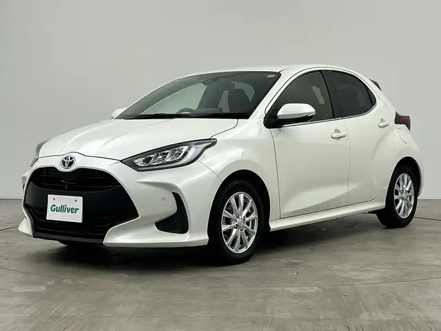 トヨタ ヤリス ハイブリッド Z 三重県 2021(令3)年 2.8万km ホワイトパールクリスタルシャイン /禁煙車//純正ナビ//パノラミックビューモニター//トヨタセーフティセンス//レーダークルーズコントロール//オートマチックハイビーム//プリクラッシュセーフティ//レーントレーシングアシスト//ビルトインETC2.0//前席シートヒーター//ブラインドスポットモニター//ステアリングスイッチ//LEDヘッドライト//オートライト//スマートキー