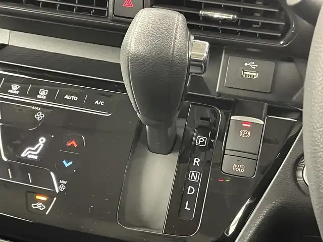 日産 ルークス HWS Gターボ プロパイロットED 埼玉県 2022(令4)年 0.3万km アメジストパープル 純正９インチナビ　アラウンドビューモニター　ドライブレコーダー　プロパイロット　レーダークルーズコントロール　純正アルミホイール　両側パワースライドドア　スマートキー　ＬＥＤヘッドライト　地デジＴＶ