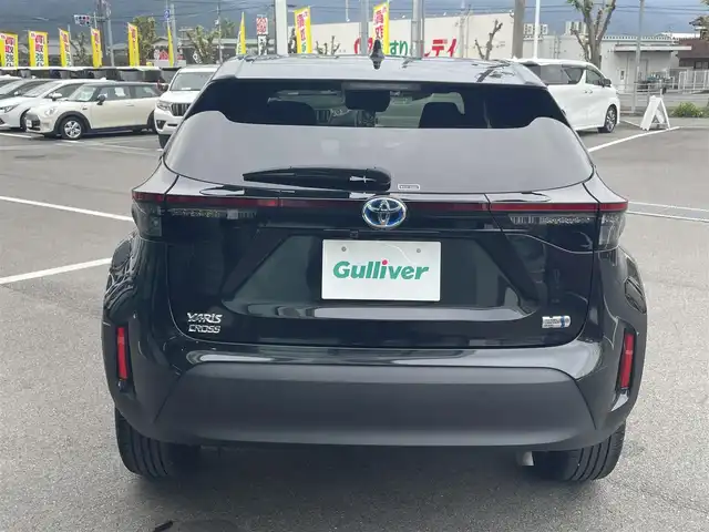 トヨタ ヤリスクロス ハイブリッド Z 愛媛県 2023(令5)年 2万km ブラックマイカ 純正8型ディスプレイオーディオ(フルセグTV/BT)/全周囲カメラ/トヨタセーフティセンス/レーダークルーズコントロール/ブラインドスポットモニター/クリアランスソナー/衝突被害軽減装置/車線逸脱防止装置/電動リアゲート/ハーフレザー/シートヒーター/パワーシート/ステアリングヒーター/スイッチ/電格ミラー/ヒートミラー/純正ラバーマット/ドアバイザー/ETC/LEDヘッドライト/現状サマー(純正AW)(215/50/R18)/DUNLOP ENASAVE EC300+/禁煙車