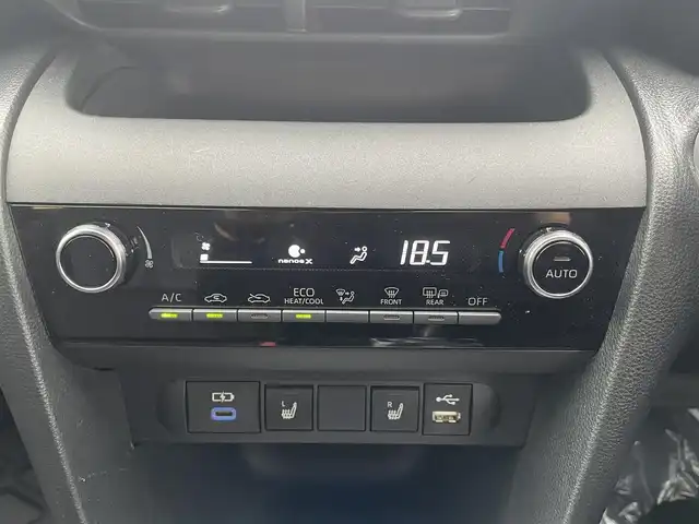 トヨタ ヤリスクロス ハイブリッド Z 愛媛県 2023(令5)年 2万km ブラックマイカ 純正8型ディスプレイオーディオ(フルセグTV/BT)/全周囲カメラ/トヨタセーフティセンス/レーダークルーズコントロール/ブラインドスポットモニター/クリアランスソナー/衝突被害軽減装置/車線逸脱防止装置/電動リアゲート/ハーフレザー/シートヒーター/パワーシート/ステアリングヒーター/スイッチ/電格ミラー/ヒートミラー/純正ラバーマット/ドアバイザー/ETC/LEDヘッドライト/現状サマー(純正AW)(215/50/R18)/DUNLOP ENASAVE EC300+/禁煙車