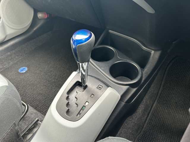 トヨタ アクア S 富山県 2013(平25)年 15.4万km クールソーダメタリック ワンオーナー/スマートキー×２/純正メモリーナビ(NSCP-W62)/CD/BT/ワンセグTV/バックカメラ/ETC/前席シートヒーター/前後ドラレコ(ZDR017)/LEDヘッドライト/プッシュスタート/純正フロアマット/オートライト/横滑り防止装置/ステアリングスイッチ/電格ウィンカーミラー/ヘッドライトレベライザー/ドアバイザー/ナノイー/保証書・取説・ナビ取説