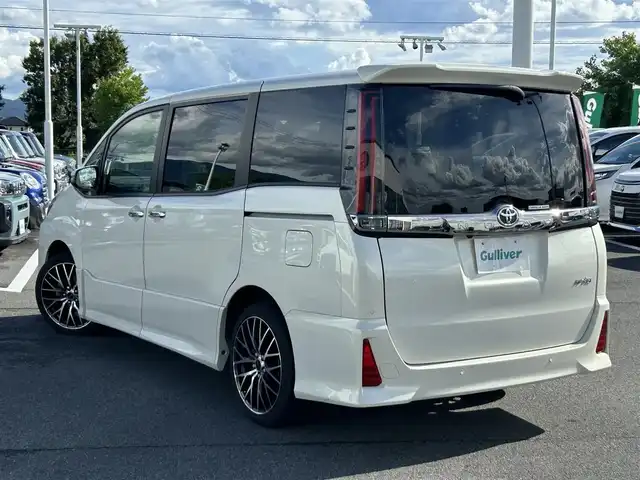 トヨタ ノア Si ダブルバイビーⅡ 奈良県 2020(令2)年 5万km ラグジュアリーホワイトパールクリスタルシャインガラスフレーク アルパイン11型ナビ　[EX11NX]/12.8型フリップダウンモニター/バックカメラ/フルセグTV/両側パワースライドドア/ビルトインETC/トヨタセーフティセンス/車線逸脱警報/ハーフレザーシート/リアサンシェード/革巻きステアリング