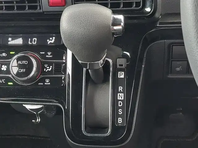 ダイハツ タント カスタム X 東京都 2021(令3)年 4.8万km ブラックマイカメタリック 純正ナビ/フルセグTV/シートヒーター/ハーフレザーシート/両側パワースライドドア/スマートアシスト/衝突軽減ブレーキ/レーンキープアシスト/先行車発進お知らせ/コーナーセンサー/アイドリングストップ/スマートキー/LEDヘッドライト/フォグ/純正14インチアルミホイール