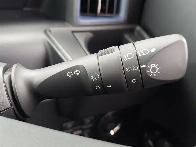 ダイハツ タント カスタム X 東京都 2021(令3)年 4.8万km ブラックマイカメタリック 純正ナビ/フルセグTV/シートヒーター/ハーフレザーシート/両側パワースライドドア/スマートアシスト/衝突軽減ブレーキ/レーンキープアシスト/先行車発進お知らせ/コーナーセンサー/アイドリングストップ/スマートキー/LEDヘッドライト/フォグ/純正14インチアルミホイール