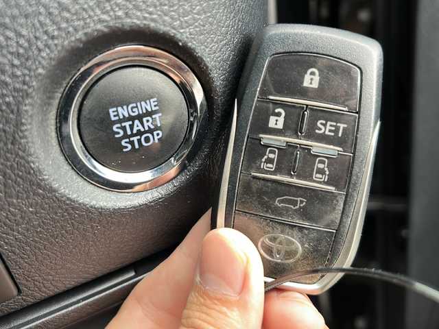 トヨタ アルファード S Cパッケージ 岐阜県 2022(令4)年 4.5万km ブラック 登録時走行距離：44431km/ワンオーナー/純正ディスプレイオーディオ/ナビキット/バックカメラ/フルセグテレビ・Bluetooth・HDMI/フリップダウンモニター/モデリスタエアロ/モデリスタスポーツマフラー/クルーズコントロール/レーンキープアシスト/パワーシート/レザーシート/シートヒーター/エアシート/LEDヘッドライト/オートライト/オートマチックハイビーム/前後ドライブレコーダー/ETC/保証書/取扱説明書/スペアキー