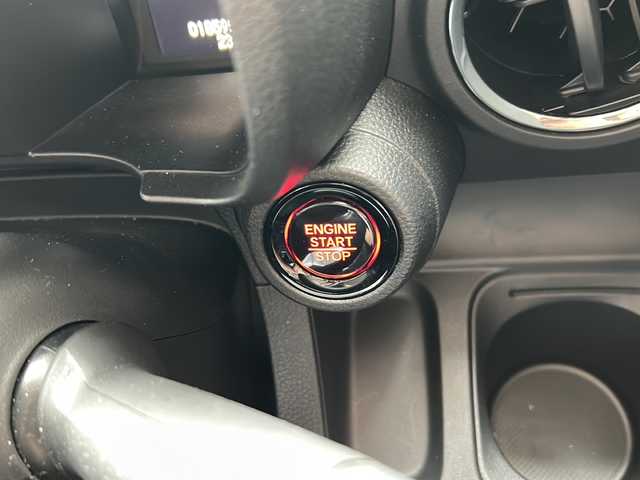 ホンダ Ｎ ＯＮＥ オリジナル 静岡県 2024(令6)年 1.9万km プラチナホワイトパール 純正ナビ/フルセグ/Bluetooth/ipod/USB/AM/FM/主要装備/・純正ナビ　/・レーダークルーズコントロール　/・ドライブレコーダー　/・スマートキー　/・バックカメラ　/・ＥＴＣ　/・ステアリングリモコン　/・オートホールド　/・レーンキープ　/・ホンダセンシング　/・ＬＥＤヘッドライト　/・スペアキー/・純正ホイールキャップ/・純正フロアマット/・ハーフレザーシート/・プッシュスタート/・横すべり防止装置/・衝突軽減システム