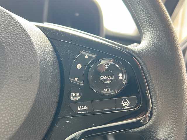 ホンダ Ｎ ＯＮＥ オリジナル 静岡県 2024(令6)年 1.9万km プラチナホワイトパール 純正ナビ/フルセグ/Bluetooth/ipod/USB/AM/FM/主要装備/・純正ナビ　/・レーダークルーズコントロール　/・ドライブレコーダー　/・スマートキー　/・バックカメラ　/・ＥＴＣ　/・ステアリングリモコン　/・オートホールド　/・レーンキープ　/・ホンダセンシング　/・ＬＥＤヘッドライト　/・スペアキー/・純正ホイールキャップ/・純正フロアマット/・ハーフレザーシート/・プッシュスタート/・横すべり防止装置/・衝突軽減システム