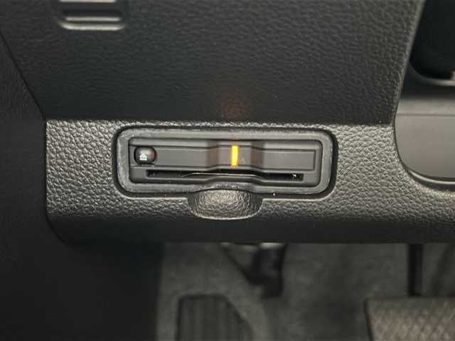 ホンダ Ｎ ＯＮＥ オリジナル 静岡県 2024(令6)年 1.9万km プラチナホワイトパール 純正ナビ/フルセグ/Bluetooth/ipod/USB/AM/FM/主要装備/・純正ナビ　/・レーダークルーズコントロール　/・ドライブレコーダー　/・スマートキー　/・バックカメラ　/・ＥＴＣ　/・ステアリングリモコン　/・オートホールド　/・レーンキープ　/・ホンダセンシング　/・ＬＥＤヘッドライト　/・スペアキー/・純正ホイールキャップ/・純正フロアマット/・ハーフレザーシート/・プッシュスタート/・横すべり防止装置/・衝突軽減システム