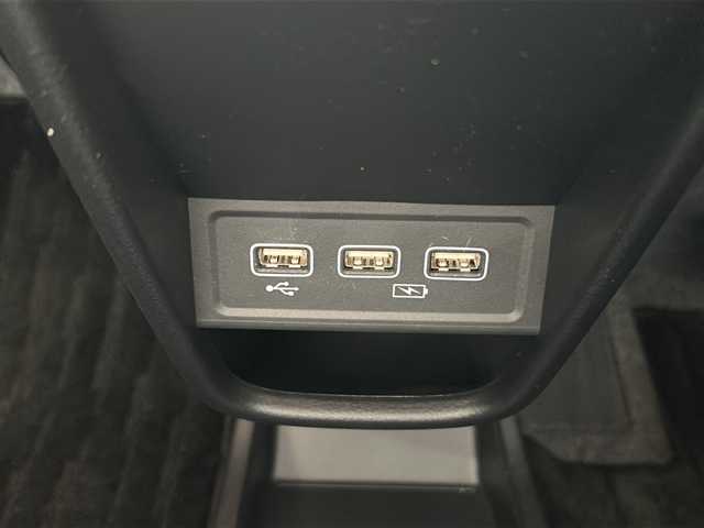 ホンダ Ｎ ＯＮＥ オリジナル 静岡県 2024(令6)年 1.9万km プラチナホワイトパール 純正ナビ/フルセグ/Bluetooth/ipod/USB/AM/FM/主要装備/・純正ナビ　/・レーダークルーズコントロール　/・ドライブレコーダー　/・スマートキー　/・バックカメラ　/・ＥＴＣ　/・ステアリングリモコン　/・オートホールド　/・レーンキープ　/・ホンダセンシング　/・ＬＥＤヘッドライト　/・スペアキー/・純正ホイールキャップ/・純正フロアマット/・ハーフレザーシート/・プッシュスタート/・横すべり防止装置/・衝突軽減システム