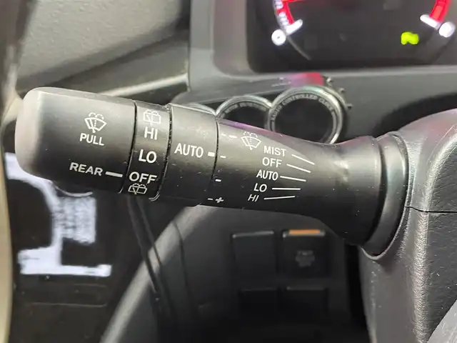 トヨタ ヴェルファイア 2．4Z ゴールデンアイズ 群馬県 2013(平25)年 8万km ホワイトパールクリスタルシャイン フリップダウンモニター　純正８インチナビ　バックカメラ　両側パワースライドドア　クルーズコントロール　ＨＩＤオートライト　ハーフレザーシート　オットマン　パワーバックドア　スマートキー　ＥＴＣ　禁煙車