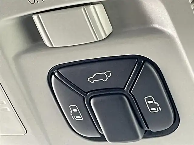 トヨタ ヴェルファイア 2．4Z ゴールデンアイズ 群馬県 2013(平25)年 8万km ホワイトパールクリスタルシャイン フリップダウンモニター　純正８インチナビ　バックカメラ　両側パワースライドドア　クルーズコントロール　ＨＩＤオートライト　ハーフレザーシート　オットマン　パワーバックドア　スマートキー　ＥＴＣ　禁煙車