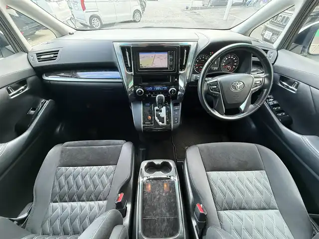 トヨタ アルファード S Aパッケージ 千葉県 2019(令1)年 4.8万km ホワイトパールクリスタルシャイン 社外メモリーナビ/（フルセグTV/CD/DVD/BT/USB）/ツインムーンルーフ/レーダークルーズコントロール/両側パワースライドドア/ETC/バックカメラ/ブラインドスポットモニター/レーントレーシングアシスト/パーキングサポートブレーキ/プリクラッシュセーフティ/ロードサインアシスト/オートライト/オートハイビーム/LEDヘッドライト/フォグランプ/プッシュスタート/スマートキー/純正18インチAW