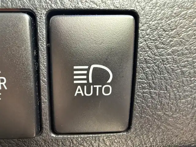 トヨタ アルファード S Aパッケージ 千葉県 2019(令1)年 4.8万km ホワイトパールクリスタルシャイン 社外メモリーナビ/（フルセグTV/CD/DVD/BT/USB）/ツインムーンルーフ/レーダークルーズコントロール/両側パワースライドドア/ETC/バックカメラ/ブラインドスポットモニター/レーントレーシングアシスト/パーキングサポートブレーキ/プリクラッシュセーフティ/ロードサインアシスト/オートライト/オートハイビーム/LEDヘッドライト/フォグランプ/プッシュスタート/スマートキー/純正18インチAW