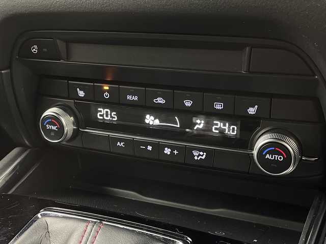 マツダ ＣＸ－８ XD ブラックトーンエディション 岐阜県 2022(令4)年 3.6万km ジェットブラックマイカ サンルーフ/BOSEプレミアムサウンド/純正ナビ/ (AM/FM/CD/DVD/Bluetooth/フルセグTV/AppleCarPlay)/全方位カメラ/衝突軽減ブレーキ/レーンキープアシスト/ブラインドスポットモニター/コーナーセンサー/アダプティブLEDヘッドライト/レーダークルーズコントロール/ヘッドアップディスプレイ/電動リアゲート/ワイヤレス充電システム/電動パーキングブレーキ/ハーフレザーシート/パワーシート/シートヒーター/ステアリングヒーター/ドライブレコーダー/ETC/純正フロアマット/純正アルミホイール