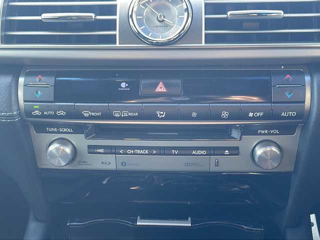 レクサス ＬＳ 460 Fスポーツ 山口県 2016(平28)年 6.3万km ブラック 純正ナビ　/　・Ｂｌｕｅｔｏｏｔｈ/　・フルセグＴＶ/　・ＵＳＢ/　・ＣＤ/ＨｅｉｇｈｔＨｉｇｈ　/レザーシート　/クルーズコントロール　/シートヒーター　/ベンチレーション　/ドライブレコーダー　/パワーシート　/メモリーシート　/純正１９インチアルミ　/ＥＴＣ/ドアレコ