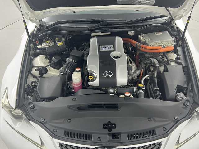 レクサス ＩＳ 300h Fスポーツ 福島県 2014(平26)年 8.6万km ホワイトノーヴァガラスフレーク /禁車車//レーダークルーズコントロール//シートヒーター//バックカメラ//パドルシフト//ＥＴＣ//純正ナビ/CD・DVD・BT・MSV・フルセグＴＶ//フォグランプ//ステアリングリモコン//パワーシート//ＬＥＤライト//取説・保証書//ハーフレザーシート//カードキー有り