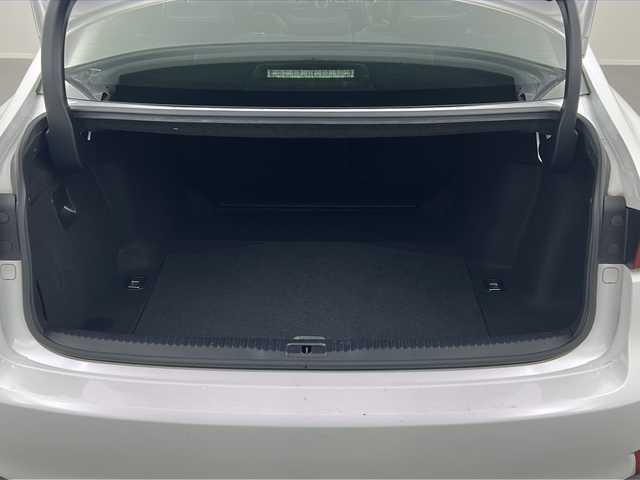 レクサス ＩＳ 300h Fスポーツ 福島県 2014(平26)年 8.6万km ホワイトノーヴァガラスフレーク /禁車車//レーダークルーズコントロール//シートヒーター//バックカメラ//パドルシフト//ＥＴＣ//純正ナビ/CD・DVD・BT・MSV・フルセグＴＶ//フォグランプ//ステアリングリモコン//パワーシート//ＬＥＤライト//取説・保証書//ハーフレザーシート//カードキー有り