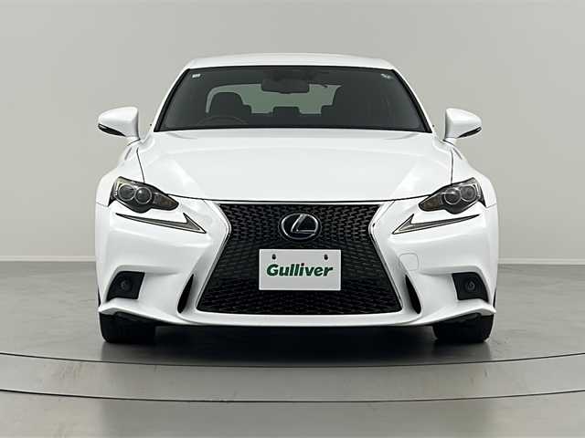 レクサス ＩＳ 300h Fスポーツ 福島県 2014(平26)年 8.6万km ホワイトノーヴァガラスフレーク /禁車車//レーダークルーズコントロール//シートヒーター//バックカメラ//パドルシフト//ＥＴＣ//純正ナビ/CD・DVD・BT・MSV・フルセグＴＶ//フォグランプ//ステアリングリモコン//パワーシート//ＬＥＤライト//取説・保証書//ハーフレザーシート//カードキー有り
