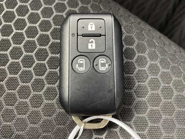 スズキ スペーシア ギア HYBRID XZ 岐阜県 2021(令3)年 3.4万km オフブルーメタリック/ガンメタリック2トーンルーフ 社外SDナビ/Bluetooth/CD/フルセグTV/USB/シートヒーター/バックカメラ/ルーフレール/LEDヘッドライト/オートライト/オートマチックハイビーム/両側パワースライドドア/追従型クルーズコントロール/レーンキープアシスト/衝突軽減ブレーキ/横滑り防止/プッシュスタート/電動格納ミラー/革巻きステアリング/ETC