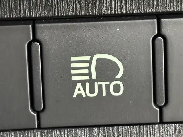 トヨタ プリウス α S 福岡県 2019(平31)年 6.9万km ダークシェリーマイカM 純正ナビ／フルセグＴＶ　/バックカメラ　/ビルトインＥＴＣ　/レーダークルーズコントロール　/レーンキープ　/オートマチックハイビーム　/プッシュスタート　/電動格納式ドアミラー　/ステアリングリモコン　/ＬＥＤライト