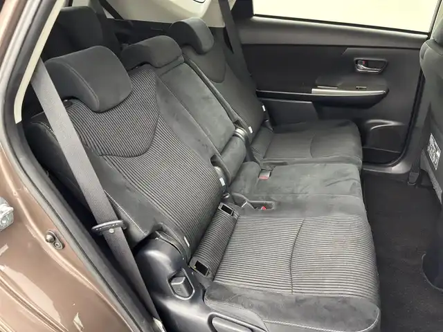 トヨタ プリウス α S 福岡県 2019(平31)年 6.9万km ダークシェリーマイカM 純正ナビ／フルセグＴＶ　/バックカメラ　/ビルトインＥＴＣ　/レーダークルーズコントロール　/レーンキープ　/オートマチックハイビーム　/プッシュスタート　/電動格納式ドアミラー　/ステアリングリモコン　/ＬＥＤライト