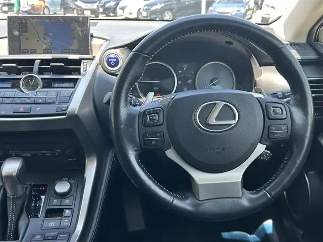 レクサス ＮＸ 300h Iパッケージ 島根県 2016(平28)年 9.1万km ブラック 純正ナビ/CD/DVD/DTV/Blu-ray/Bluetooth/USB/サイド/バックカメラ/レーダークルーズコントロール/黒合皮シート/パワーシート/シートヒーター /コーナーセンサー /LEDオートライト/ステアリングヒーター/ステアリングスイッチ/純正アルミホイール