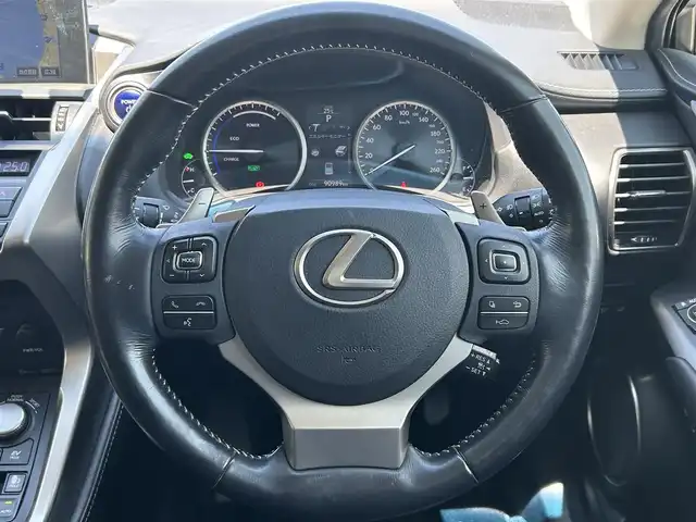 レクサス ＮＸ 300h Iパッケージ 島根県 2016(平28)年 9.1万km ブラック 純正ナビ/CD/DVD/DTV/Blu-ray/Bluetooth/USB/サイド/バックカメラ/レーダークルーズコントロール/黒合皮シート/パワーシート/シートヒーター /コーナーセンサー /LEDオートライト/ステアリングヒーター/ステアリングスイッチ/純正アルミホイール