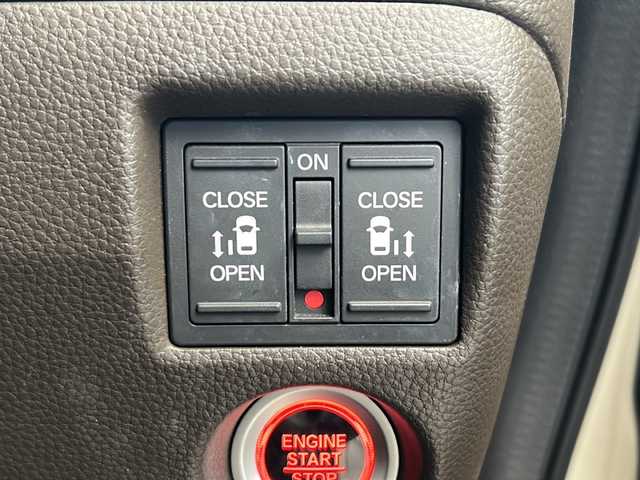 ホンダ Ｎ ＢＯＸ L コーディネートスタイル 長野県 2022(令4)年 3万km プレミアムアイボリーパールⅡ 禁煙車/純正8インチナビ/（VXU-227NBi）/フルセグTV/バックカメラ/CD/DVD/HDMI/BluetoothAudio/ステアリングスイッチ/レーダークルーズコントロール/両側パワースライドドア/アイドリングストップ/USB入力端子/前後ドラレコ/前席シートヒーター/衝突被害軽減システム/横滑り防止装置/レーンキープアシスト/後席両側ロールサンシェード/オートマチックハイビーム/オートライト/後ろコーナーセンサー/スマートキー/スペアキー