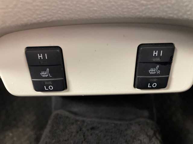 トヨタ シエンタ G 群馬県 2017(平29)年 8.3万km ブラックマイカ モデリスタエアロ　ナビ　バックカメラ　両側電動スライドドア　衝突被害軽減ブレーキ　プリクラッシュセーフティ　レーンキープアシスト　オートハイビーム　フォグ　フルセグＴＶ　スマートキー　　禁煙車