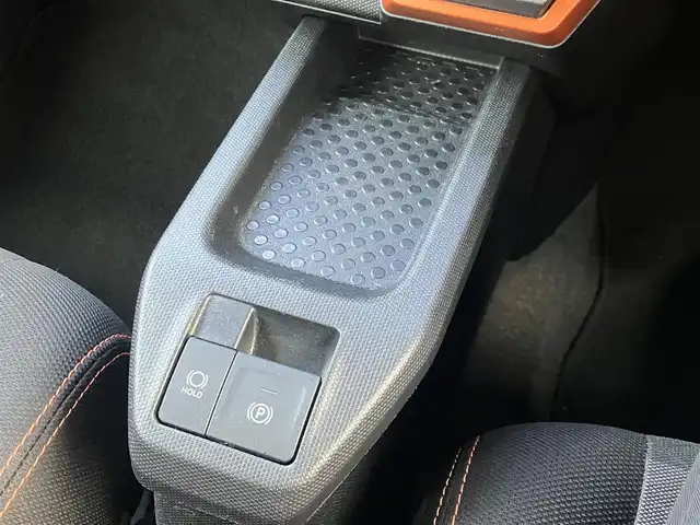 ダイハツ タフト G 道南・函館 2020(令2)年 3.2万km ブラックマイカメタリック /エンジンスターター//ドライブレコーダー//シートヒーター//ガラスルーフ//オートブレーキホールド//コーナーセンサー//オートライト//衝突軽減ブレーキ//横滑り防止装置//ＬＥＤヘッドライト