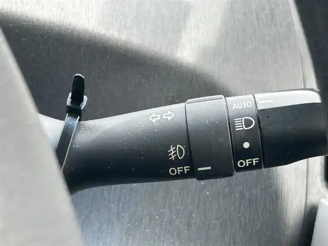 トヨタ プリウス α S 岡山県 2016(平28)年 4.9万km ホワイトパールクリスタルシャイン ETC /Bluetooth /横滑り防止装置　/ABS　/AAC　/USB入力端子　/バックカメラ　/パワーウィンドウ　/パワーステアリング　/オートライト　/ワンセグTV　/社外アルミホイール　/ダブルエアバック