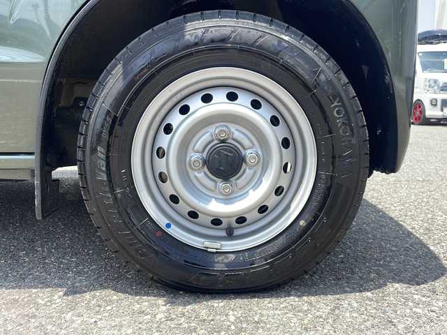 スズキ エブリイ PA リミテッド 福井県 2023(令5)年 1.7万km クールカーキPM リモコンキー/４WD/純正ラジオ/ETC/USBポート/オートライト/ヘッドライトレベライザー/レーンガイド/横滑り防止/アイドリングストップ/衝突軽減/純正ドアバイザー/純正フロアマット