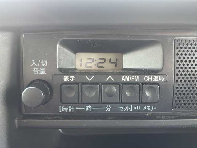 スズキ エブリイ PA リミテッド 福井県 2023(令5)年 1.7万km クールカーキPM リモコンキー/４WD/純正ラジオ/ETC/USBポート/オートライト/ヘッドライトレベライザー/レーンガイド/横滑り防止/アイドリングストップ/衝突軽減/純正ドアバイザー/純正フロアマット