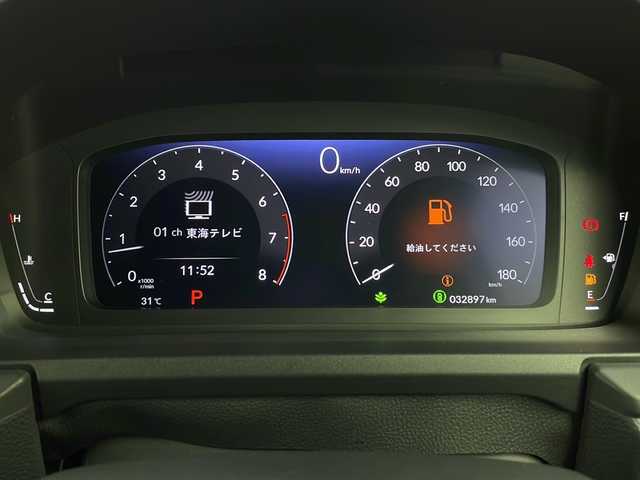 ホンダ ステップワゴン スパーダ 栃木県 2022(令4)年 3.3万km プラチナホワイトパール ワンオーナー/純正9型ナビ/FM/AM/DVD/CD/フルセグTV/BT/SD/USB/アラウンドビューモニター/純正フリップダウンモニター/ブラインドスポットモニター/レーダークルーズコントロール/パドルシフト/両側パワースライドドア/アイドリングストップ/プッシュスタート/オットマン/クリアランスソナー/フォグランプ/レーンキープアシスト/パワーゲート/社外ドラレコ/純正フロアマット/保証書、取扱説明書/記録簿/スマートキー/スペアキー