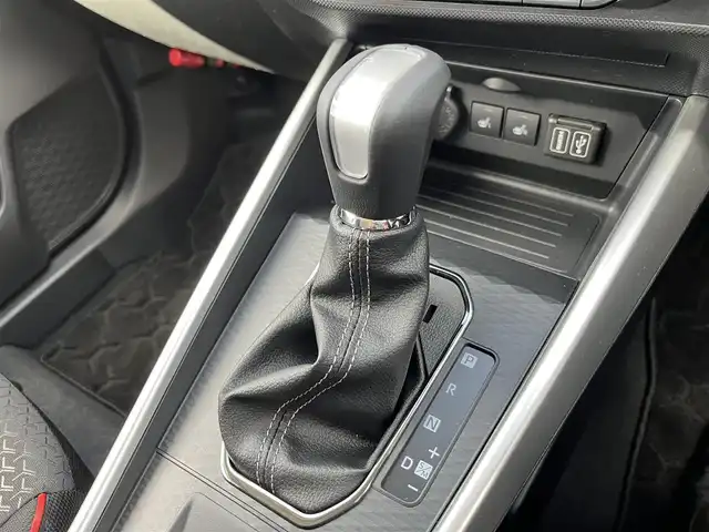 トヨタ ライズ Z 鳥取県 2025(令7)年 0.1千km シャイニングホワイトパール 登録済未使用車/純正9インチDPオーディオ/フルセグ/BT/HDMI/USB/パノラミックビューモニター・ETC/前席シートヒーター/スマートアシスト/レーダークルーズコントロール/レーンキープアシスト/LEDヘットライト/純正17インチアルミホイール/プッシュエンジンスタート/アイドリングストップ/フロアマット/取扱説明書