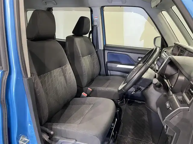 トヨタ タンク カスタムG S 愛知県 2017(平29)年 4.5万km ファインブルーマイカメタリック/シルバー2トーン ＡＬＰＩＮＥ９インチナビ/両側パワースライドドア/衝突軽減ブレーキ/車線逸脱警報/クリアランスソナー/先行車発進告知/クルーズコントロール/バックカメラ/ビルトインETC/アイドリングストップ/USB＆HDMI入力端子/ＬＥＤヘッドライト/ISOFIX/純正フロアマット/純正14インチアルミホイール