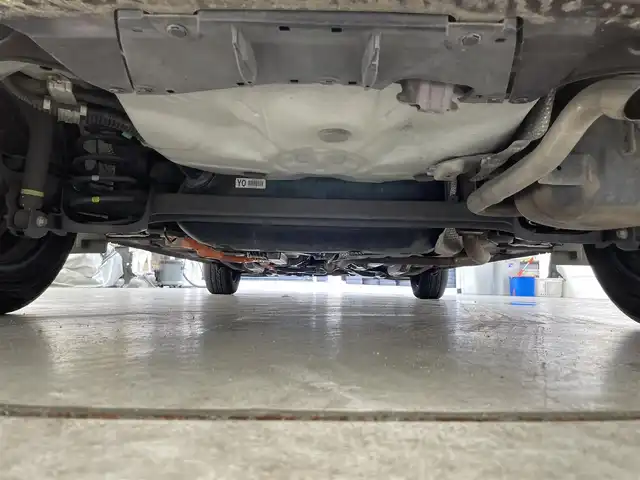 トヨタ アクア S 滋賀県 2014(平26)年 9.2万km ディープアメジストマイカメタリック 禁煙車/純正ナビ/（ＴＶ・ＣＤ・Ｂｌｕｅｔｏｏｔｈ・ＡＵＸ）/バックカメラ/プッシュスタート/ステアリングスイッチ/電動格納ミラー/ＥＴＣ/スペアキー/オートライト/純正フロアマット/パワーウィンドウ/横滑り防止装置