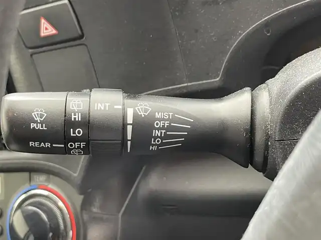 トヨタ アクア S 滋賀県 2014(平26)年 9.2万km ディープアメジストマイカメタリック 禁煙車/純正ナビ/（ＴＶ・ＣＤ・Ｂｌｕｅｔｏｏｔｈ・ＡＵＸ）/バックカメラ/プッシュスタート/ステアリングスイッチ/電動格納ミラー/ＥＴＣ/スペアキー/オートライト/純正フロアマット/パワーウィンドウ/横滑り防止装置